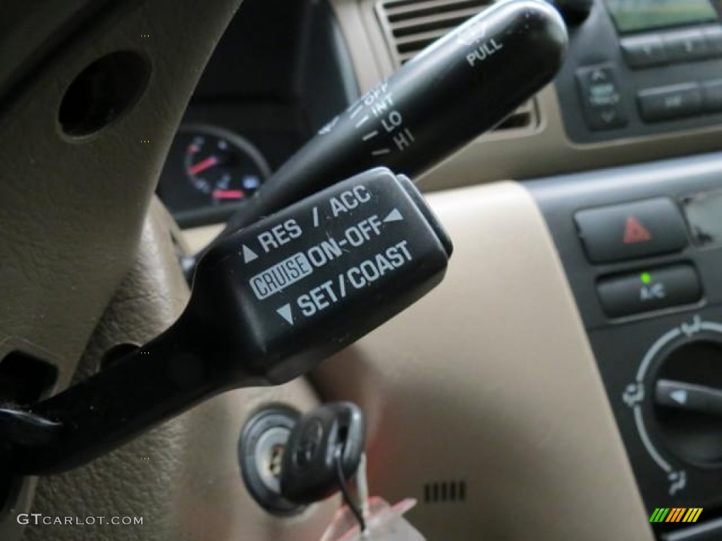 2005 Toyota Corolla CE Controls Photo #81269093