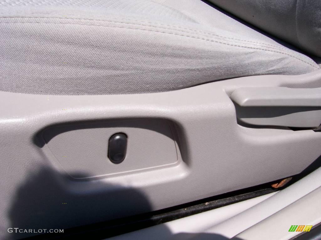 2007 Malibu LS Sedan - White / Titanium Gray photo #3