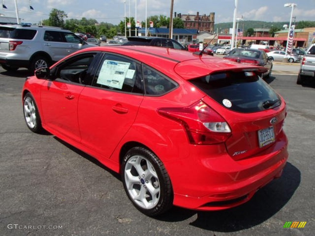 Race Red 2013 Ford Focus ST Hatchback Exterior Photo #81270796