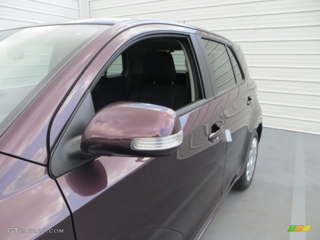 2013 xD  - Black Currant Metallic / Dark Charcoal photo #13