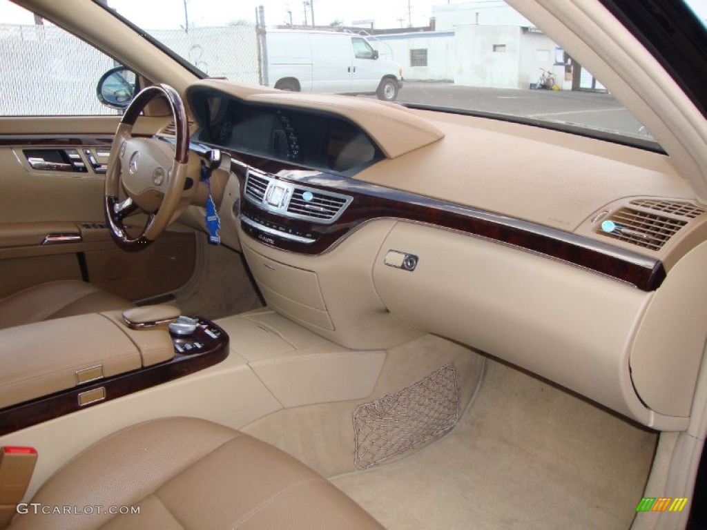 2008 Mercedes-Benz S 550 4Matic Sedan Cashmere/Savanna Dashboard Photo #81271799