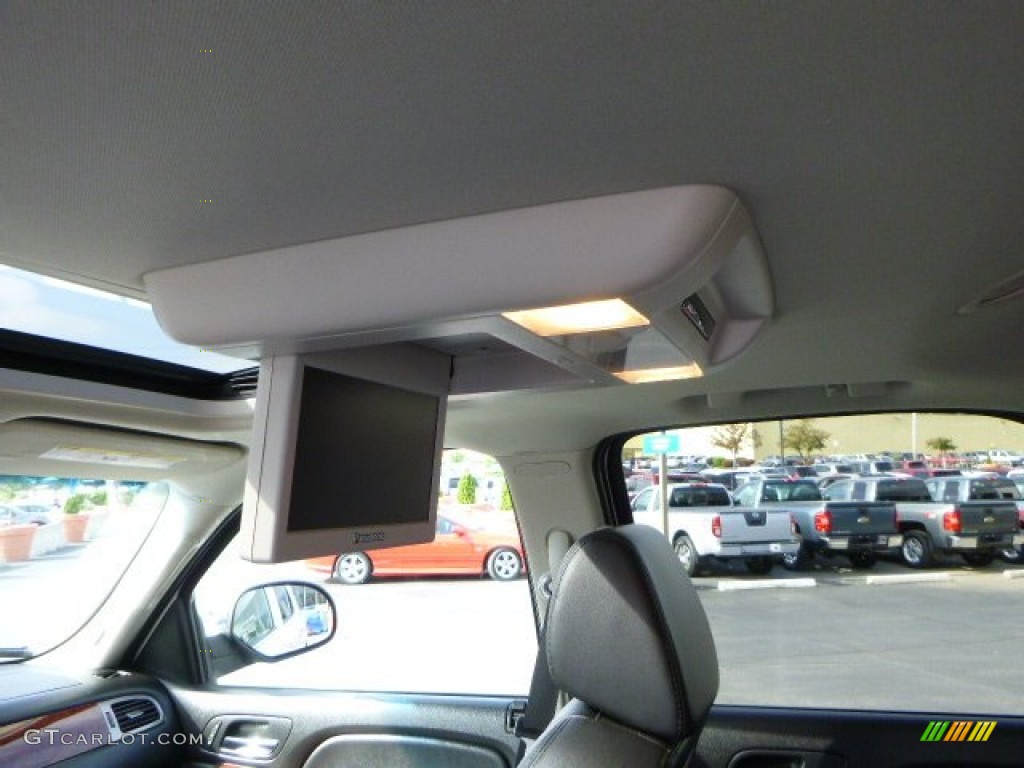 2009 Tahoe LTZ 4x4 - White Diamond Tricoat / Ebony photo #13