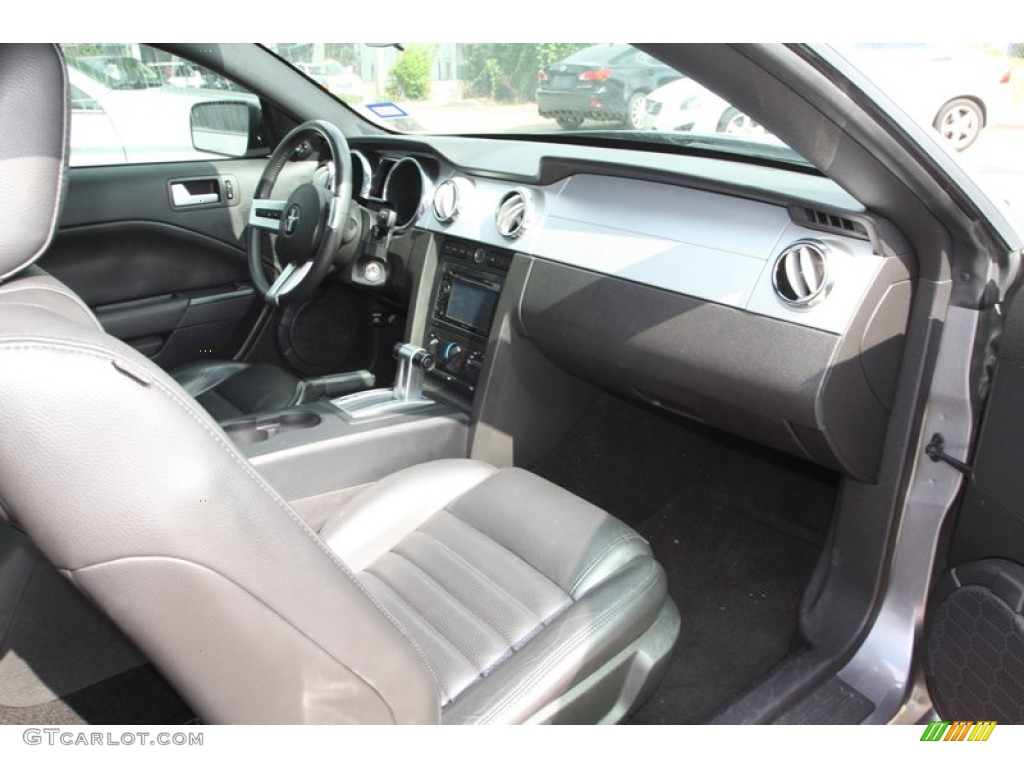 2006 Mustang GT Premium Coupe - Tungsten Grey Metallic / Dark Charcoal photo #11