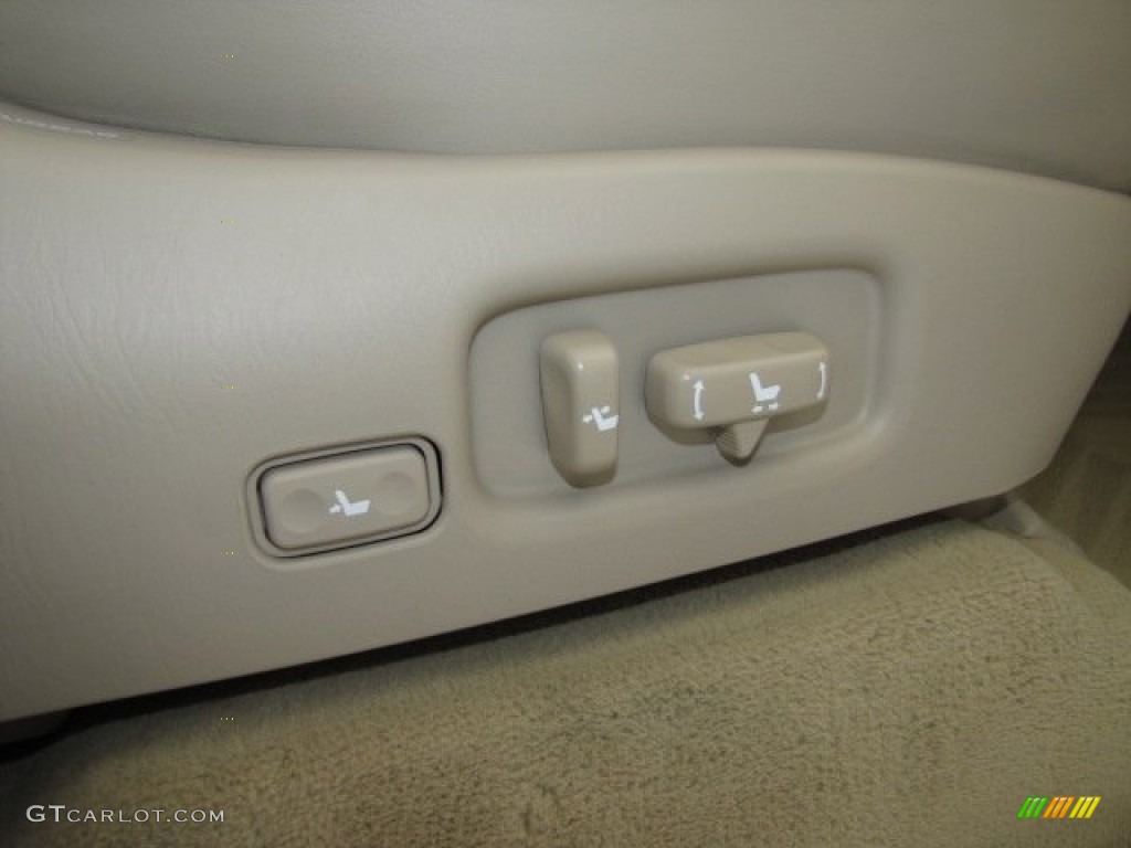 2006 LX 470 - Crystal White / Ivory photo #23