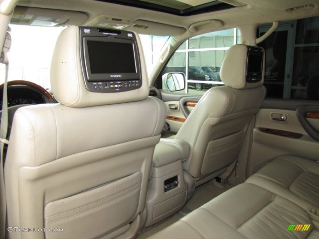 2006 LX 470 - Crystal White / Ivory photo #27