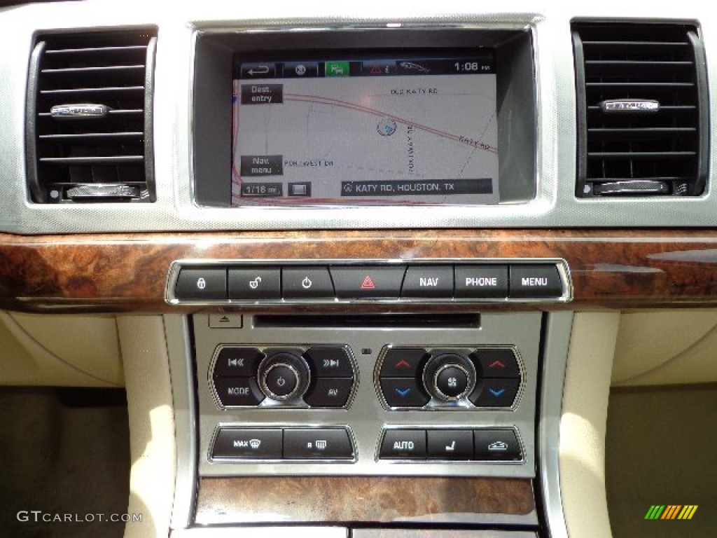 2013 Jaguar XF I4 T Controls Photo #81280072