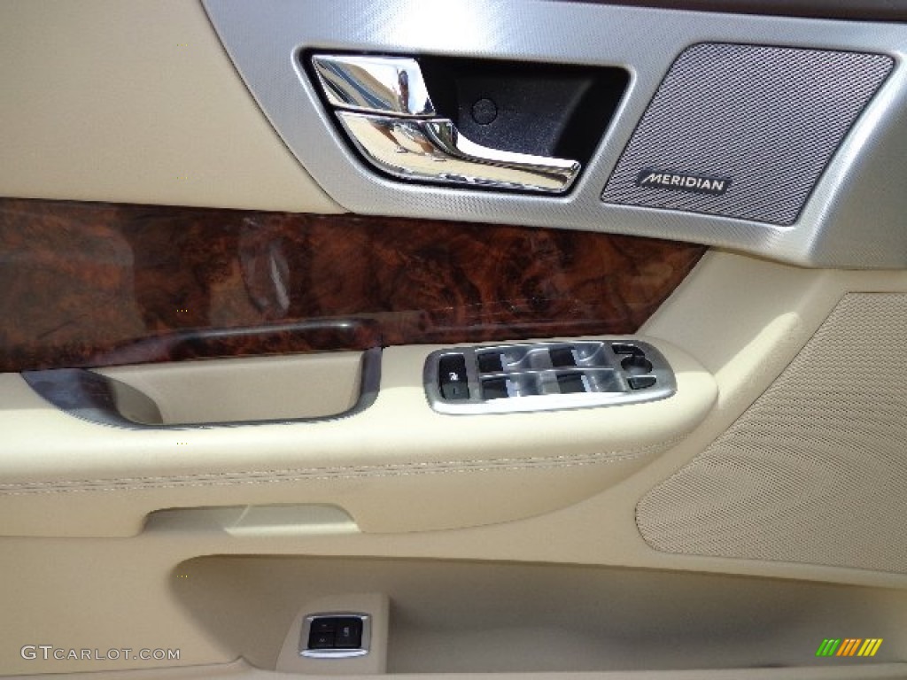2013 Jaguar XF I4 T Controls Photo #81280083