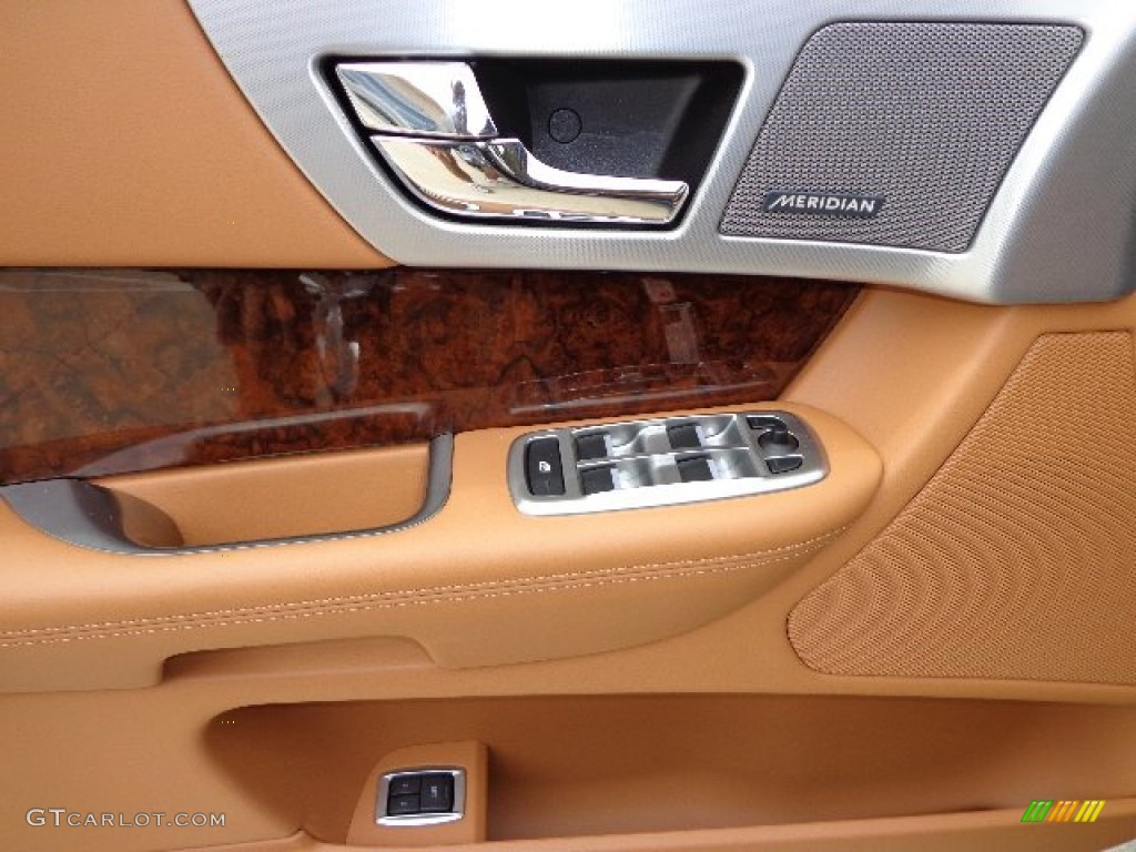 2013 Jaguar XF 3.0 London Tan/Navy Door Panel Photo #81281806