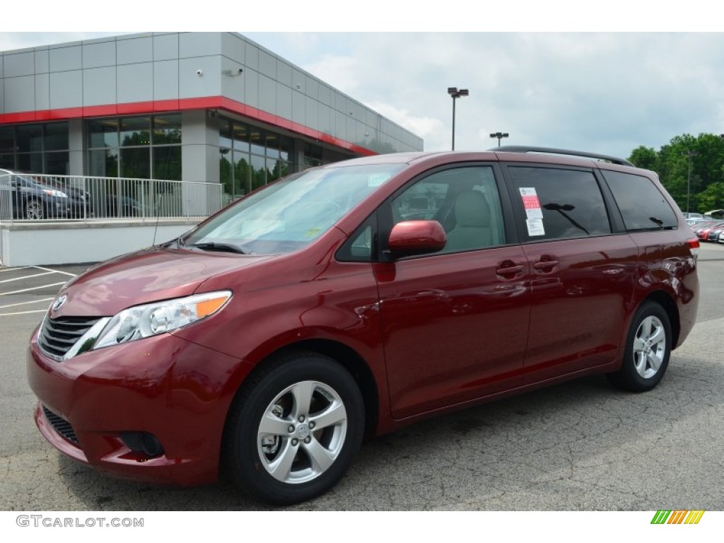 2013 Sienna LE - Salsa Red Pearl / Bisque photo #1