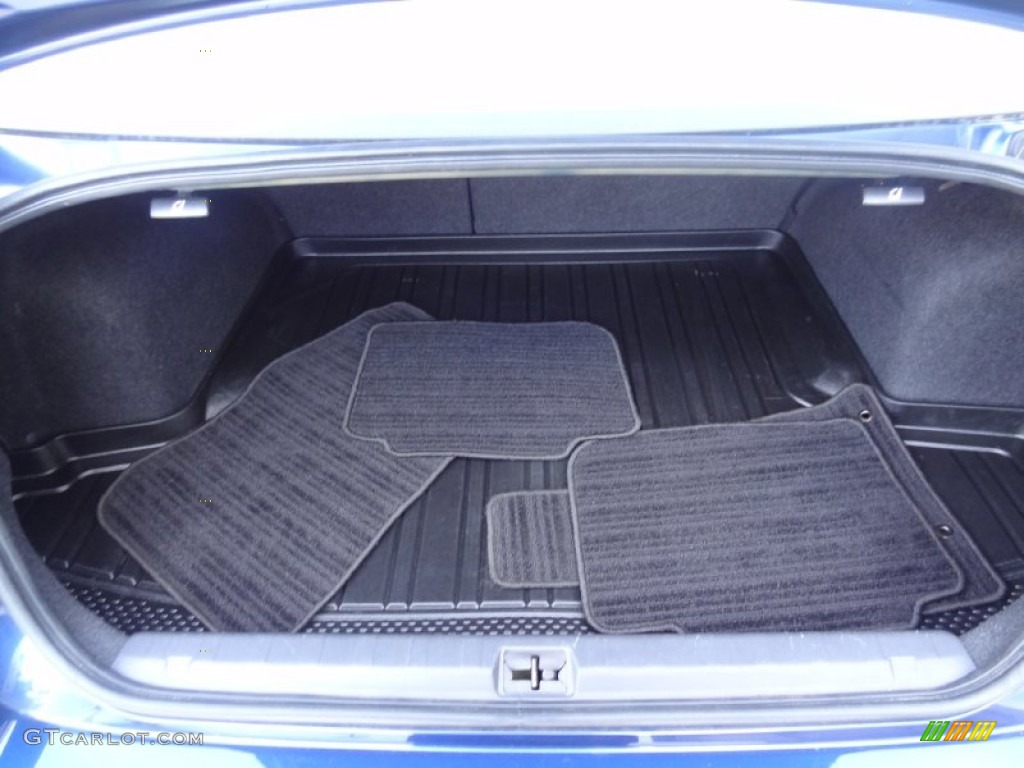 2010 Legacy 2.5i Premium Sedan - Azurite Blue Metallic / Warm Ivory photo #30
