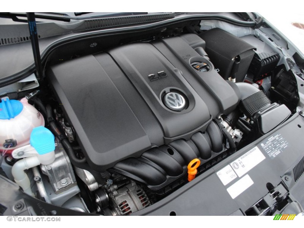 2011 Volkswagen Golf 4 Door 2.5 Liter DOHC 20-Valve 5 Cylinder Engine Photo #81289610