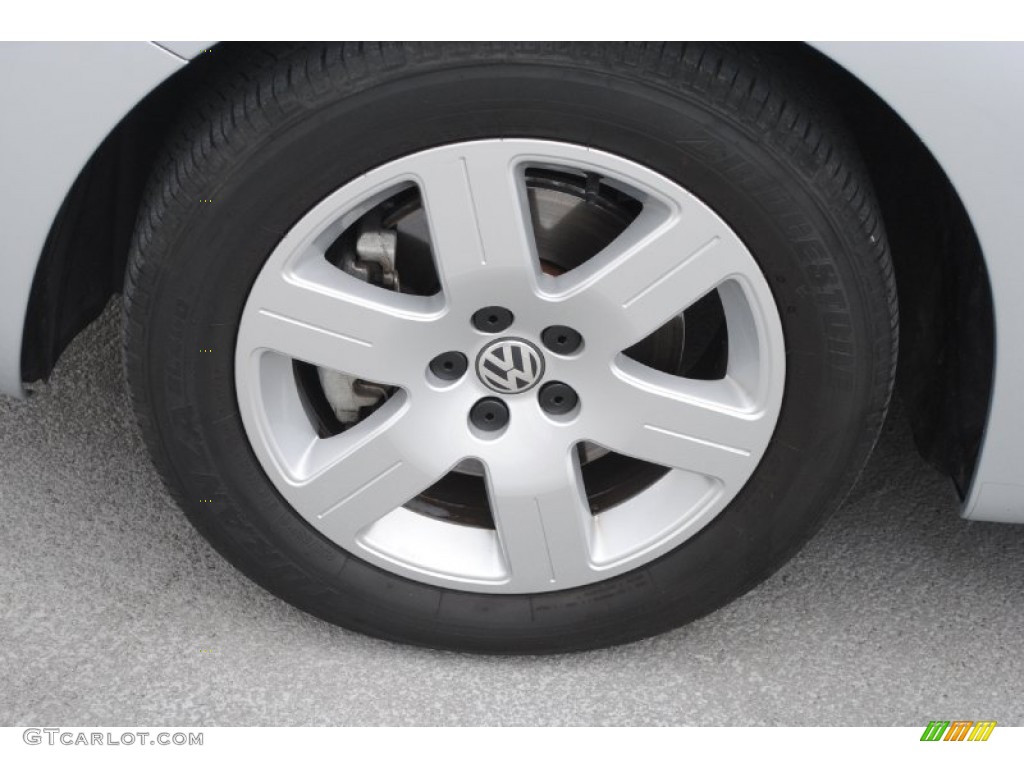 2007 Volkswagen New Beetle 2.5 Convertible Wheel Photo #81290832