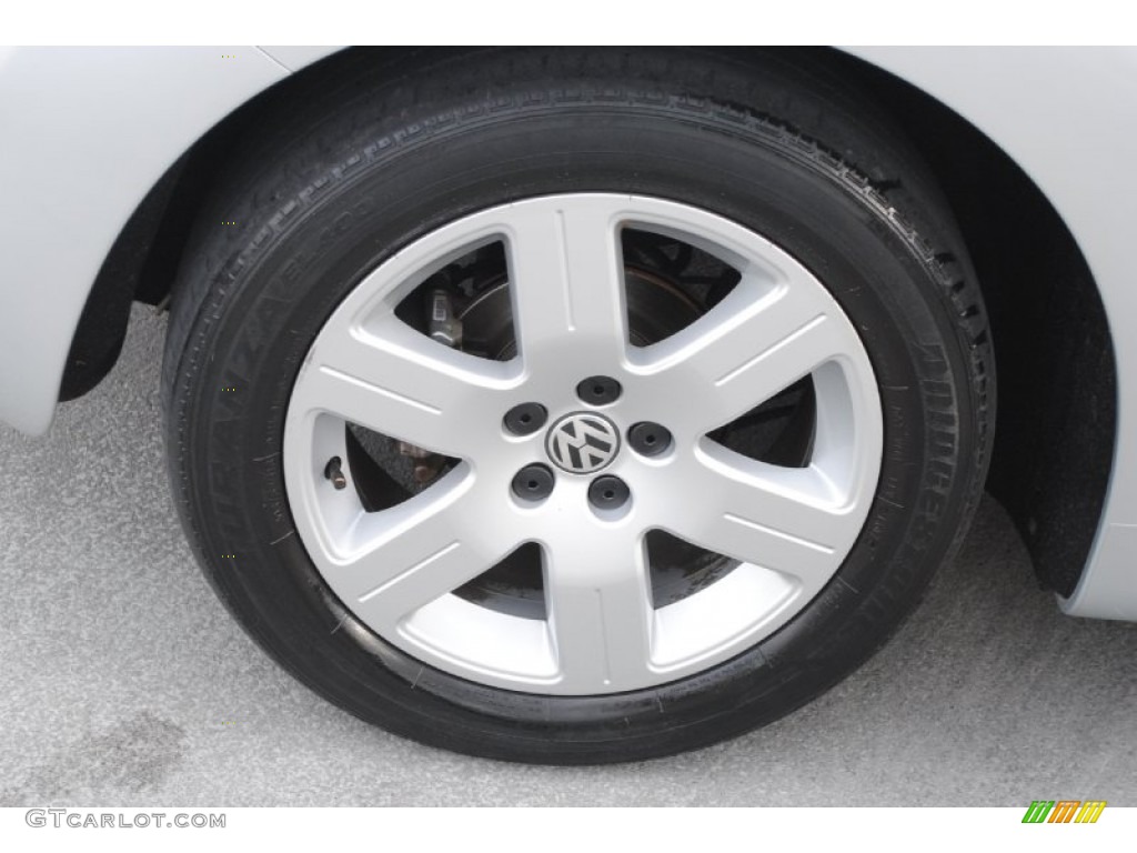 2007 Volkswagen New Beetle 2.5 Convertible Wheel Photo #81290966