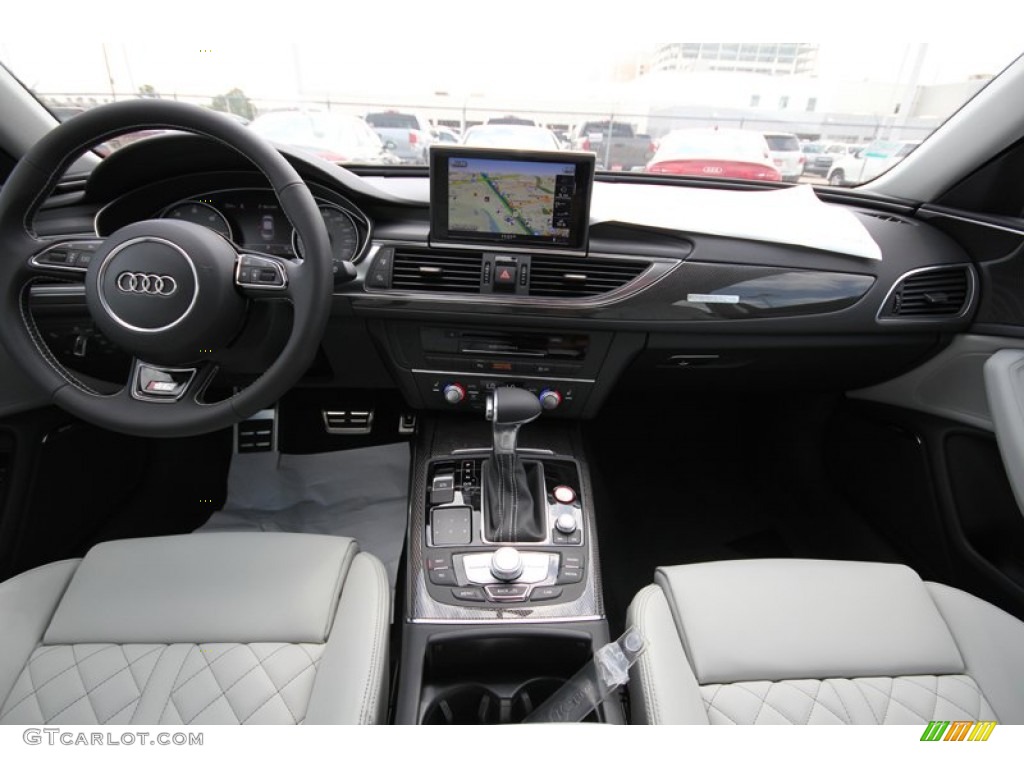 2013 Audi S6 4.0 TFSI quattro Sedan Lunar Silver Dashboard Photo #81291292