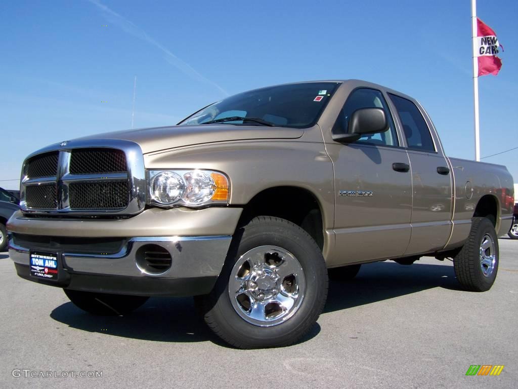 2004 Ram 1500 SLT Quad Cab 4x4 - Light Almond Pearl / Dark Slate Gray photo #1