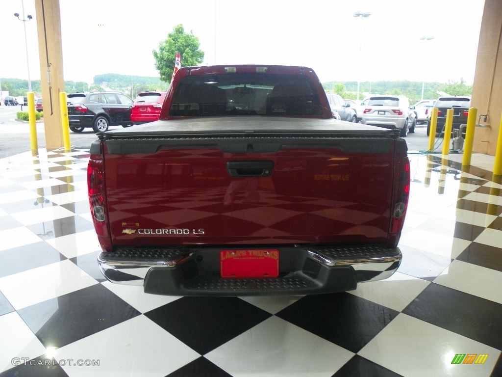2005 Colorado LS Crew Cab - Dark Cherry Red Metallic / Very Dark Pewter photo #5