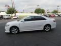 Super White - Camry SE Photo No. 4