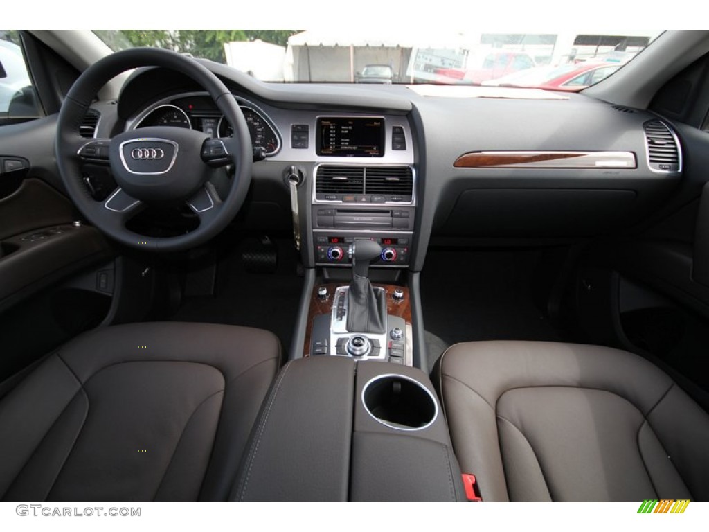 2013 Audi Q7 3.0 TDI quattro Dashboard Photos