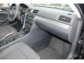 Black - Passat 2.5L S Photo No. 41