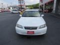 2001 Super White Toyota Camry LE  photo #2