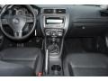 Black - Jetta SE Sedan Photo No. 34