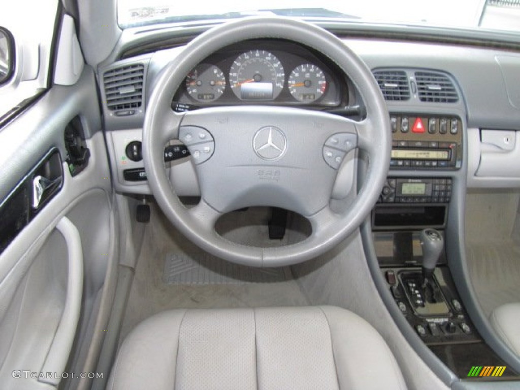 2000 Mercedes-Benz CLK 430 Cabriolet Steering Wheel Photos