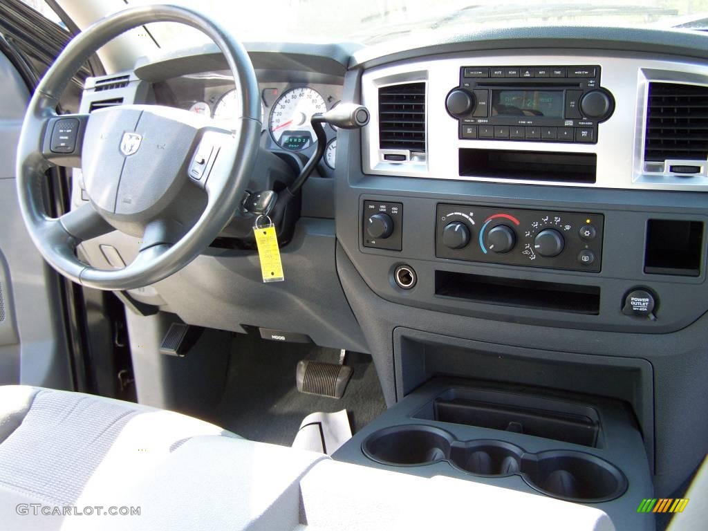 2007 Ram 1500 Big Horn Edition Quad Cab 4x4 - Brilliant Black Crystal Pearl / Medium Slate Gray photo #10
