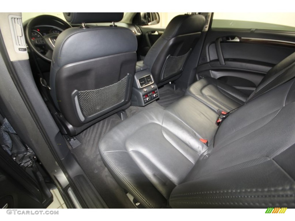 2010 Audi Q7 4.2 Prestige quattro Rear Seat Photo #81297385