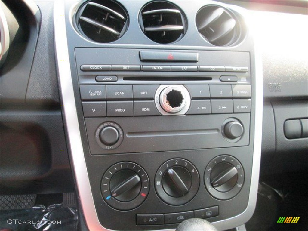 2008 Mazda CX-7 Sport Controls Photos