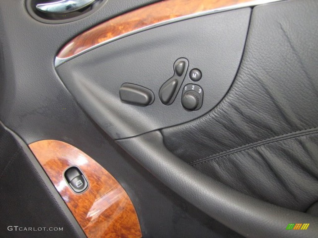 2009 Mercedes-Benz CLK 350 Coupe Controls Photos