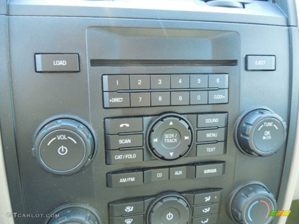 2009 Ford Escape XLS Controls Photos