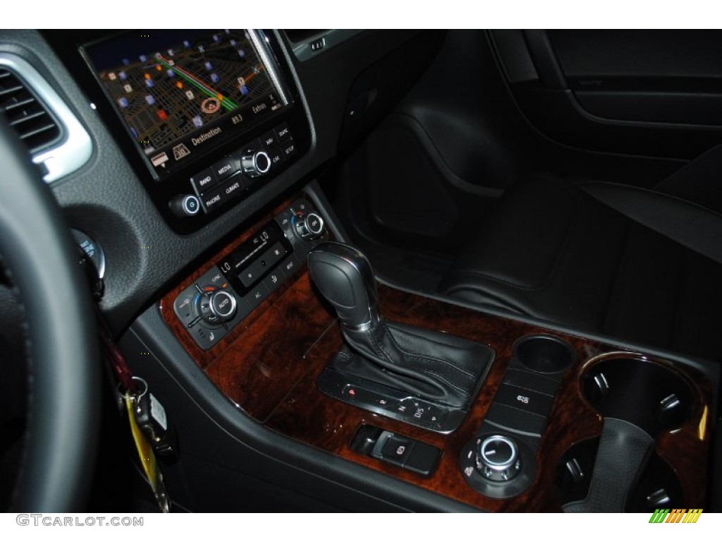 2013 Touareg VR6 FSI Lux 4XMotion - Black / Black Anthracite photo #14