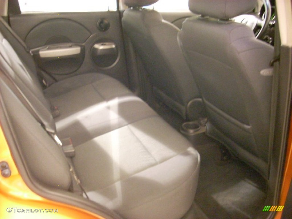 2006 Aveo LT Hatchback - Spicy Orange / Charcoal photo #16