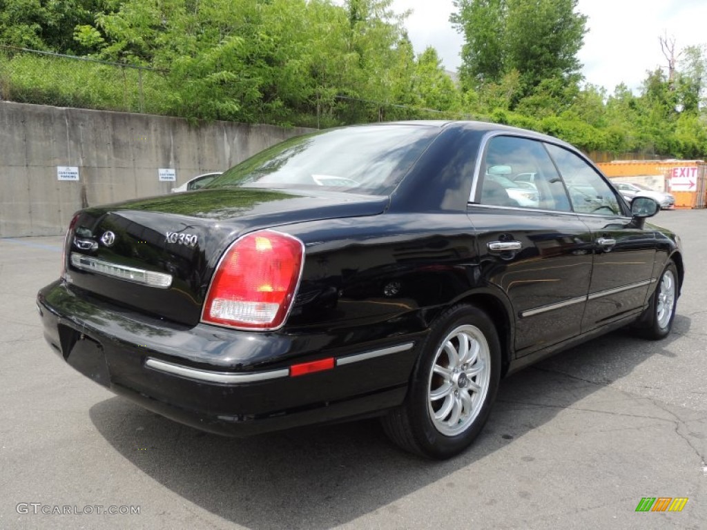 2002 XG350 Sedan - Black Obsidian / Black photo #4
