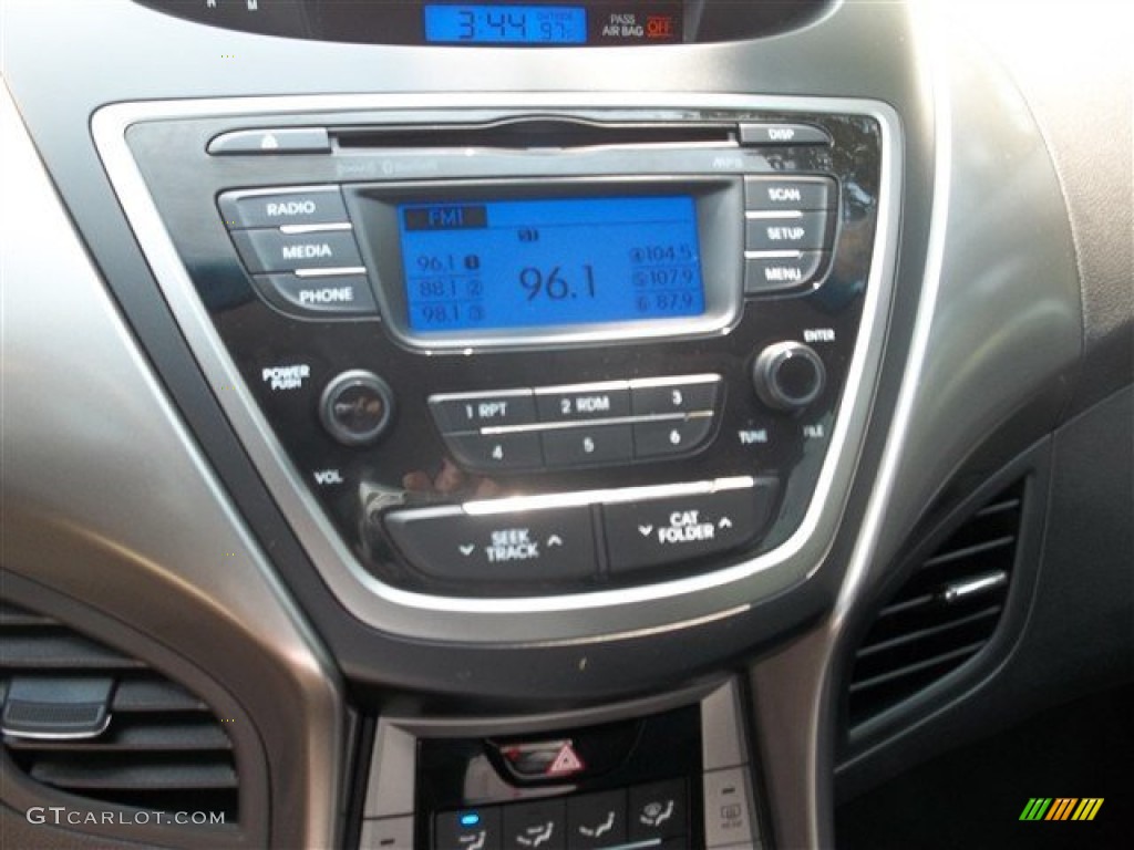 2013 Elantra Coupe GS - Silver / Black photo #9