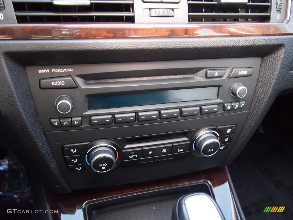 2011 BMW 3 Series 328i Sedan Controls Photo #81306842