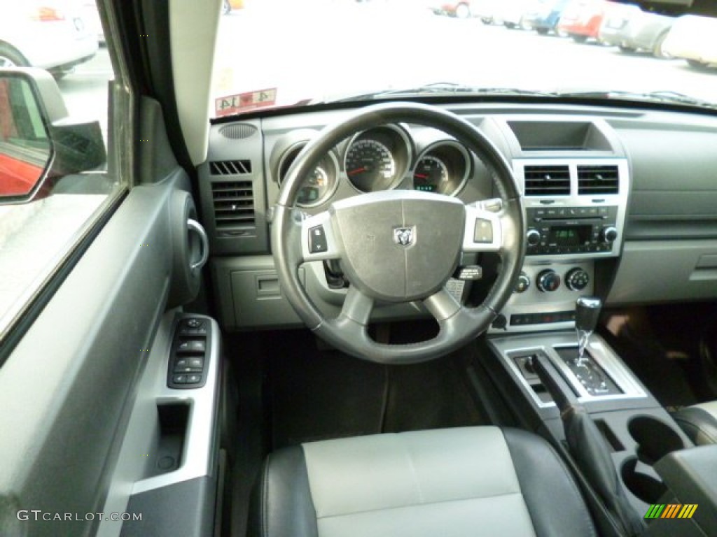 2010 Dodge Nitro Shock Dashboard Photos