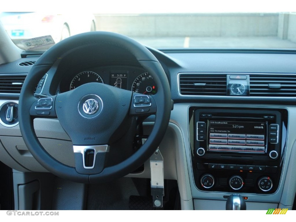 2013 Passat TDI SE - Platinum Gray Metallic / Moonrock Gray photo #27