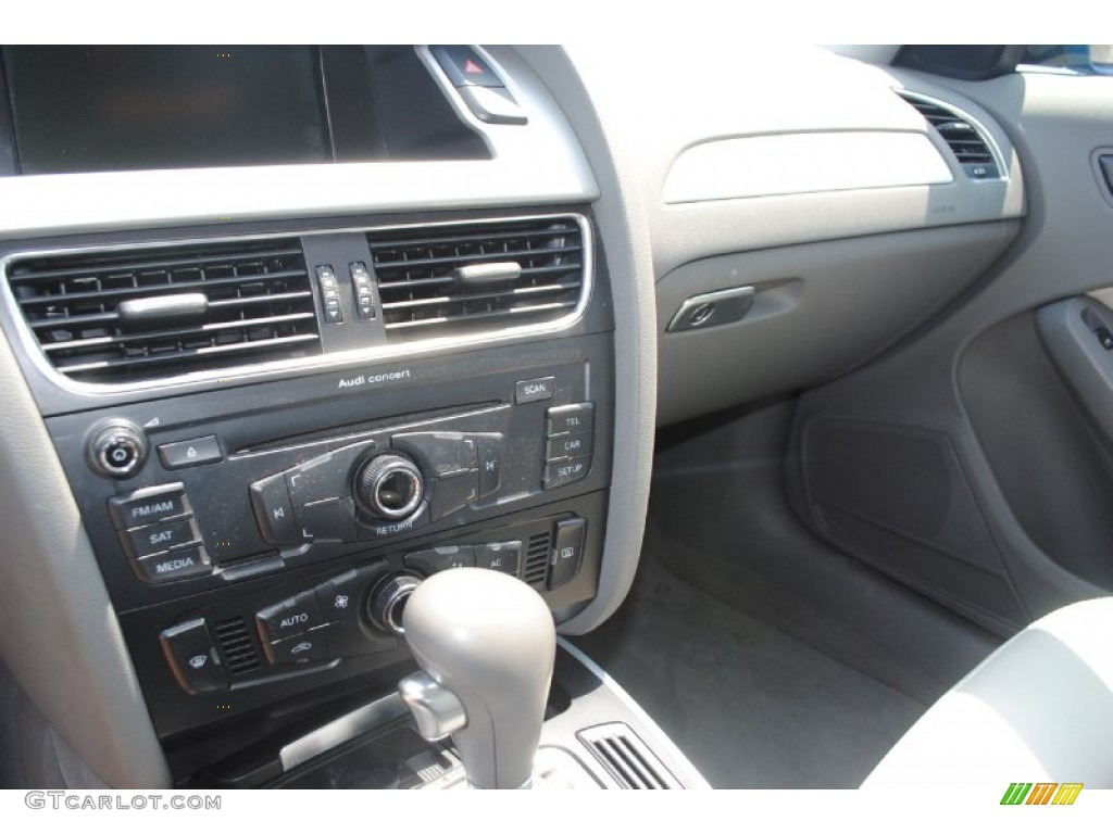 2009 A4 2.0T Sedan - Aruba Blue Pearl Effect / Cardamom Beige photo #12