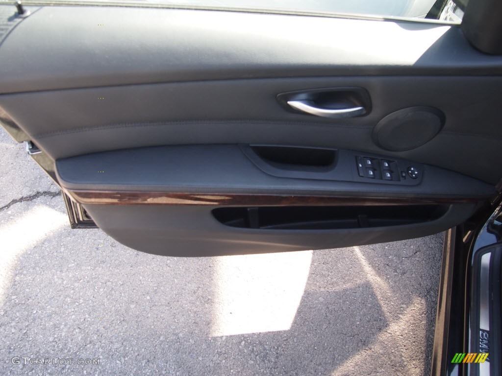 2010 3 Series 328i Sedan - Jet Black / Black photo #17