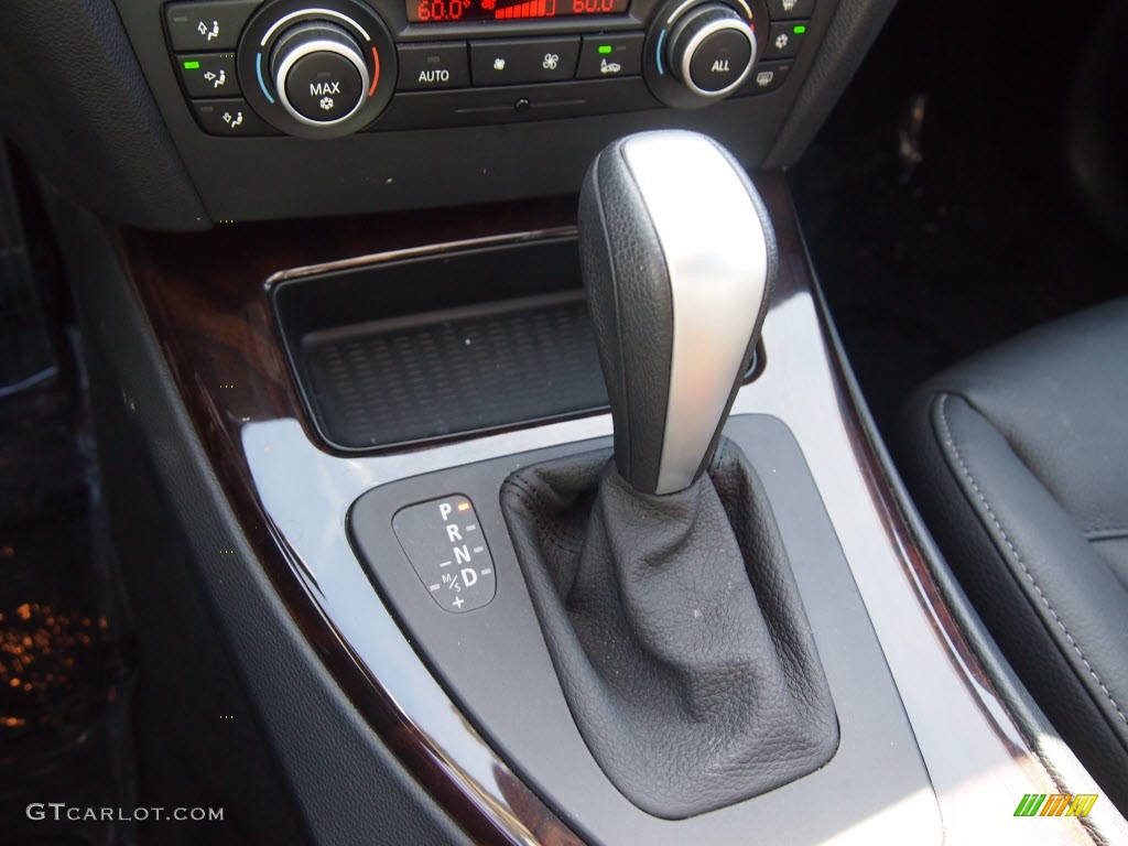 2010 3 Series 328i Sedan - Jet Black / Black photo #24