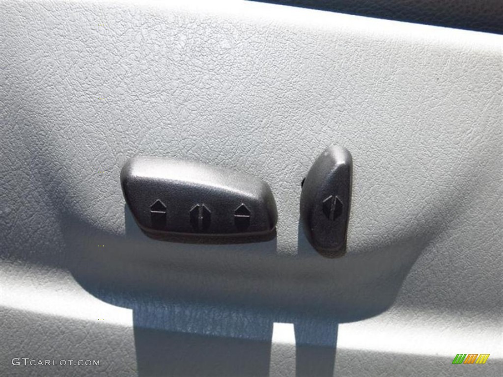 2004 Grand Caravan SXT - Inferno Red Tinted Pearl / Medium Slate Gray photo #18