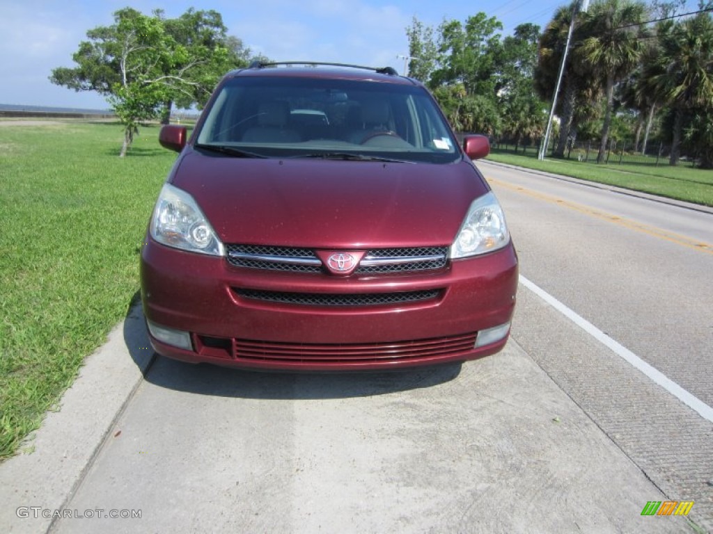 2005 Sienna XLE Limited - Salsa Red Pearl / Taupe photo #5