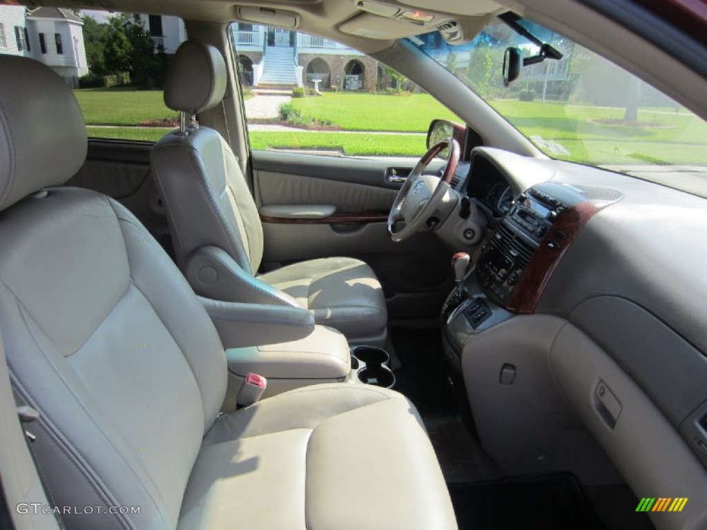 Taupe Interior 2005 Toyota Sienna XLE Limited Photo #81310577
