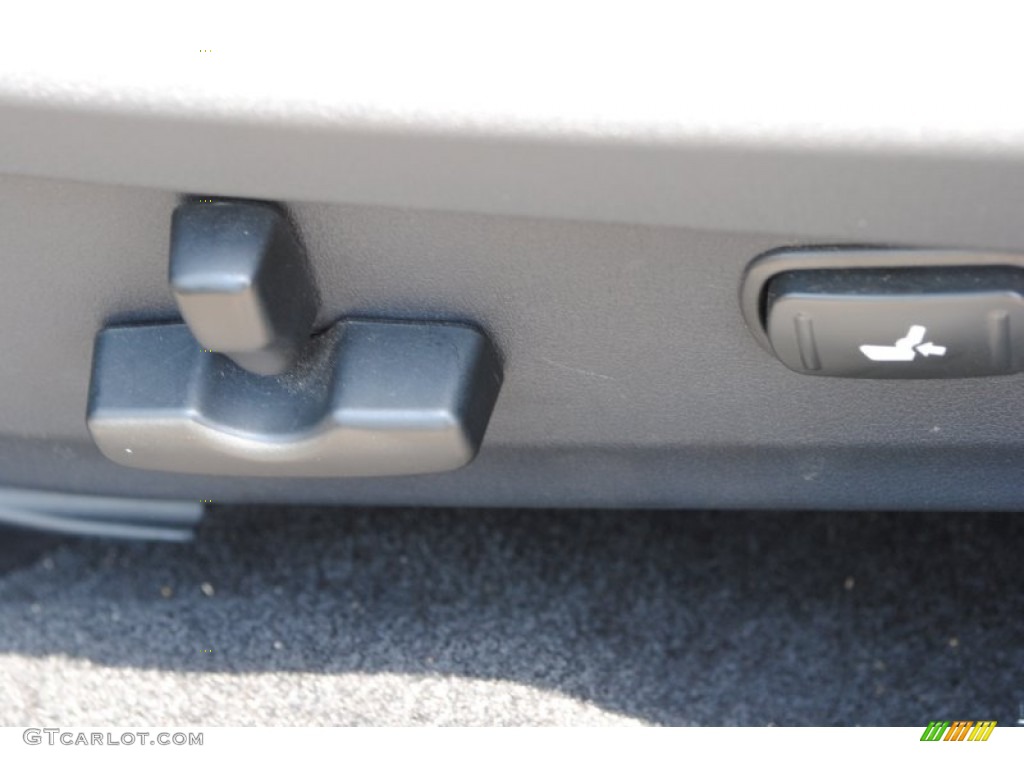 2011 Outback 2.5i Limited Wagon - Graphite Gray Metallic / Off Black photo #12