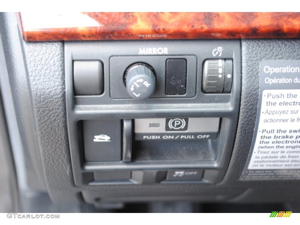 2011 Outback 2.5i Limited Wagon - Graphite Gray Metallic / Off Black photo #33