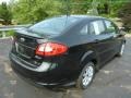Tuxedo Black - Fiesta SE Sedan Photo No. 2