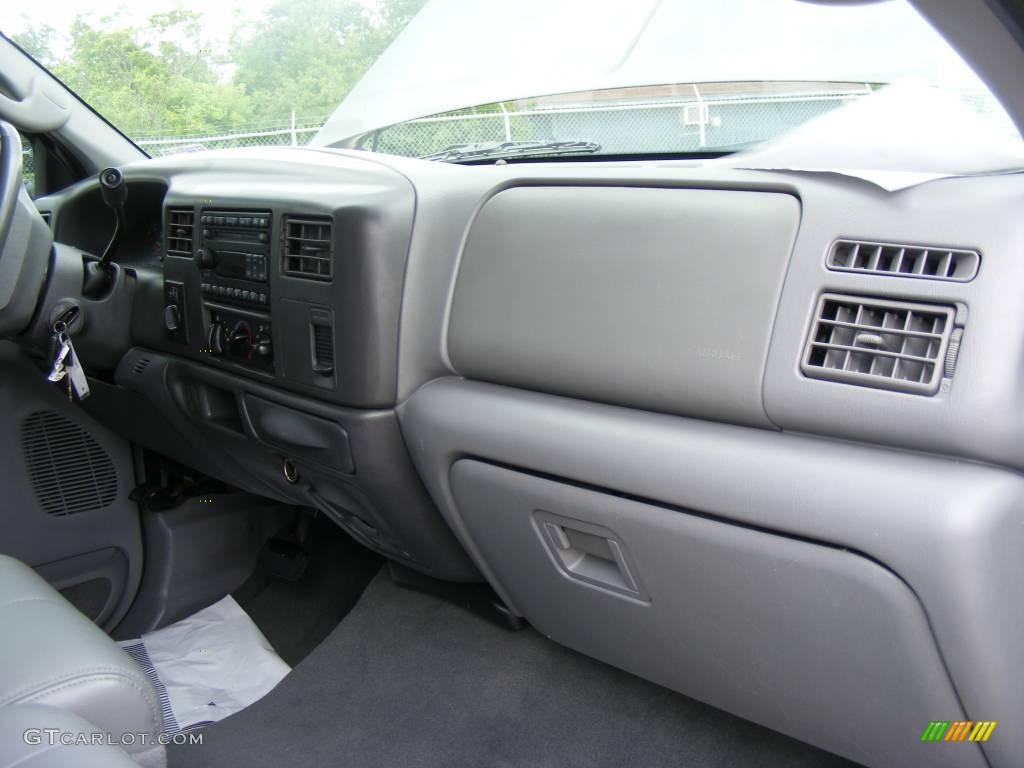 2003 F250 Super Duty Lariat Crew Cab 4x4 - Dark Shadow Grey Metallic / Medium Flint Grey photo #30