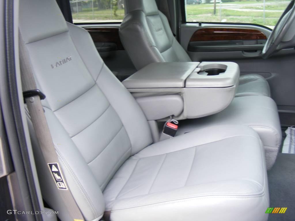 2003 F250 Super Duty Lariat Crew Cab 4x4 - Dark Shadow Grey Metallic / Medium Flint Grey photo #32