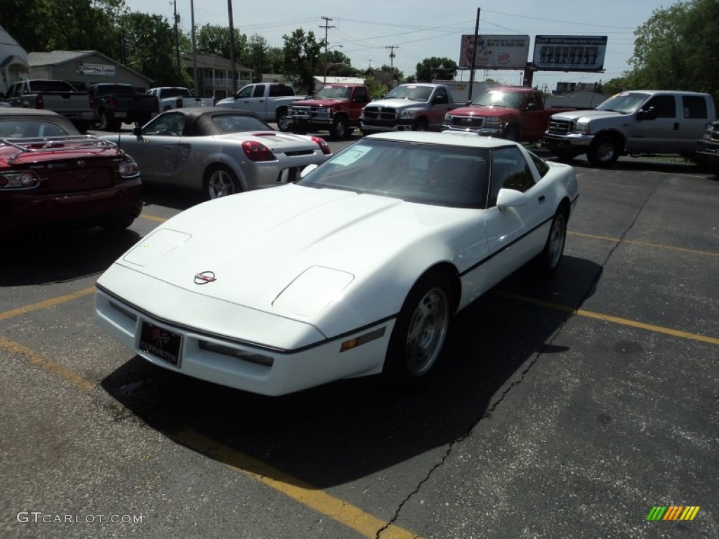1990 Corvette Coupe - White / Red photo #2